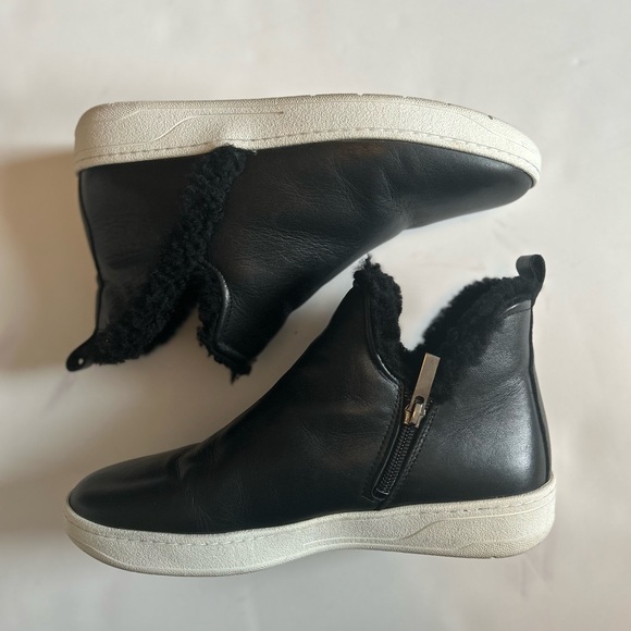 Aquatalia black fur lined leather hi top sneaker booties, 8 - Picture 4 of 7